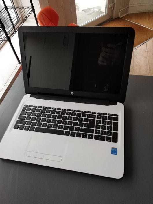 HP 15 Laptop Colchesterit
